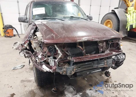 1999 Ford Explorer Eddie Bauer/Limited/Xlt from USA, damaged, VIN 1FMDU35P4XZA81184